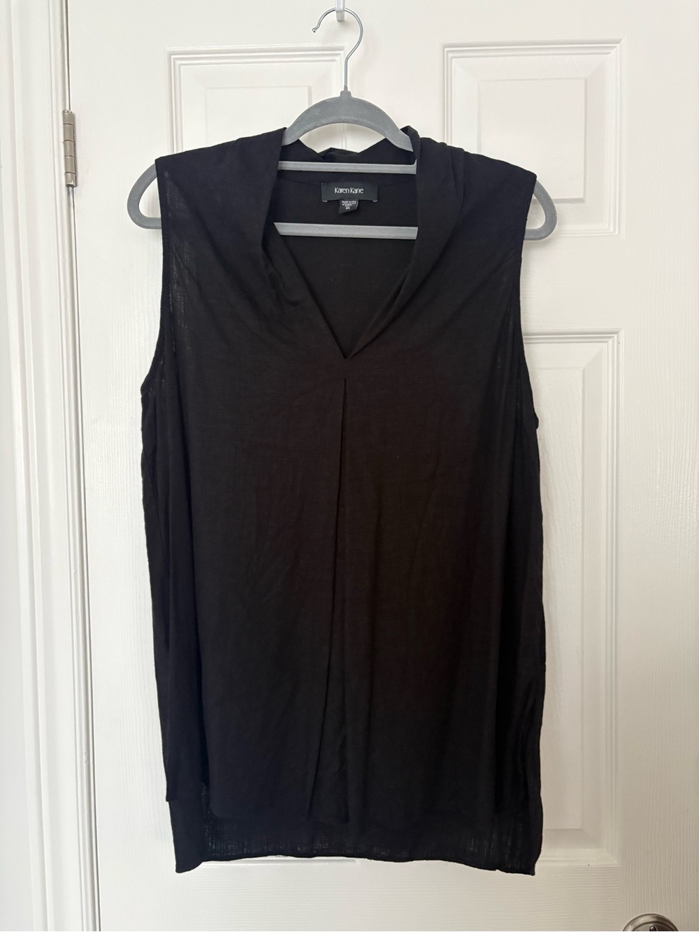 Karen Kane Black Linen Sleeveless V-Neck Top